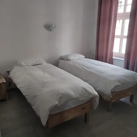 Apoteka 3*