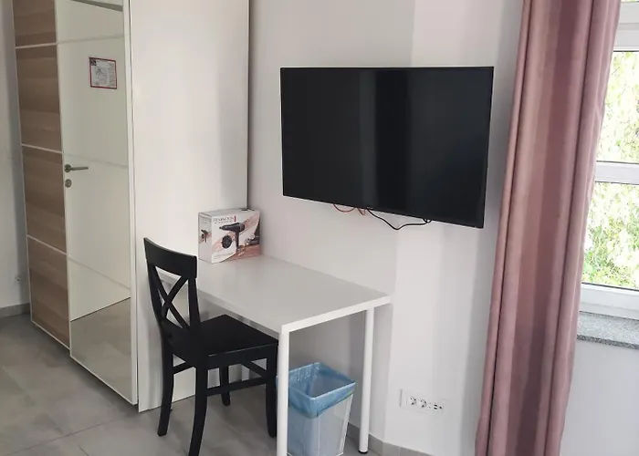 Apoteka Lenart v Slovenskih Goricah